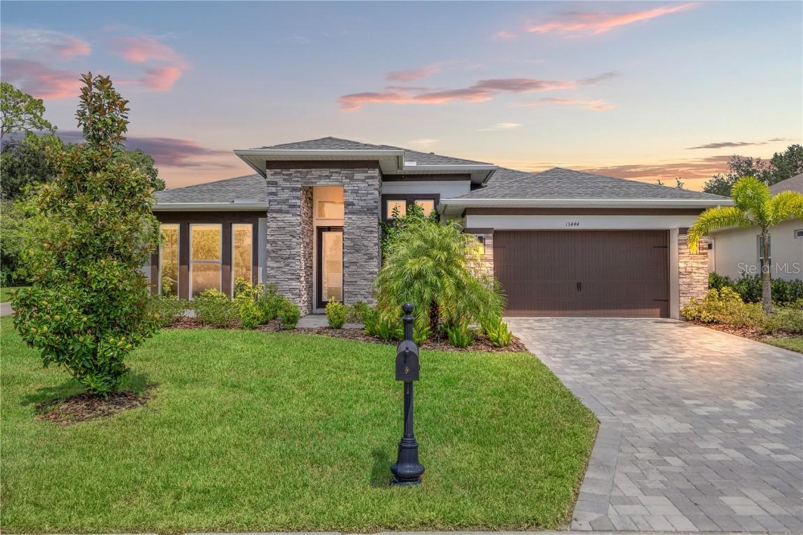 13444 Trailing Moss Dr., Dade City, FL 33525