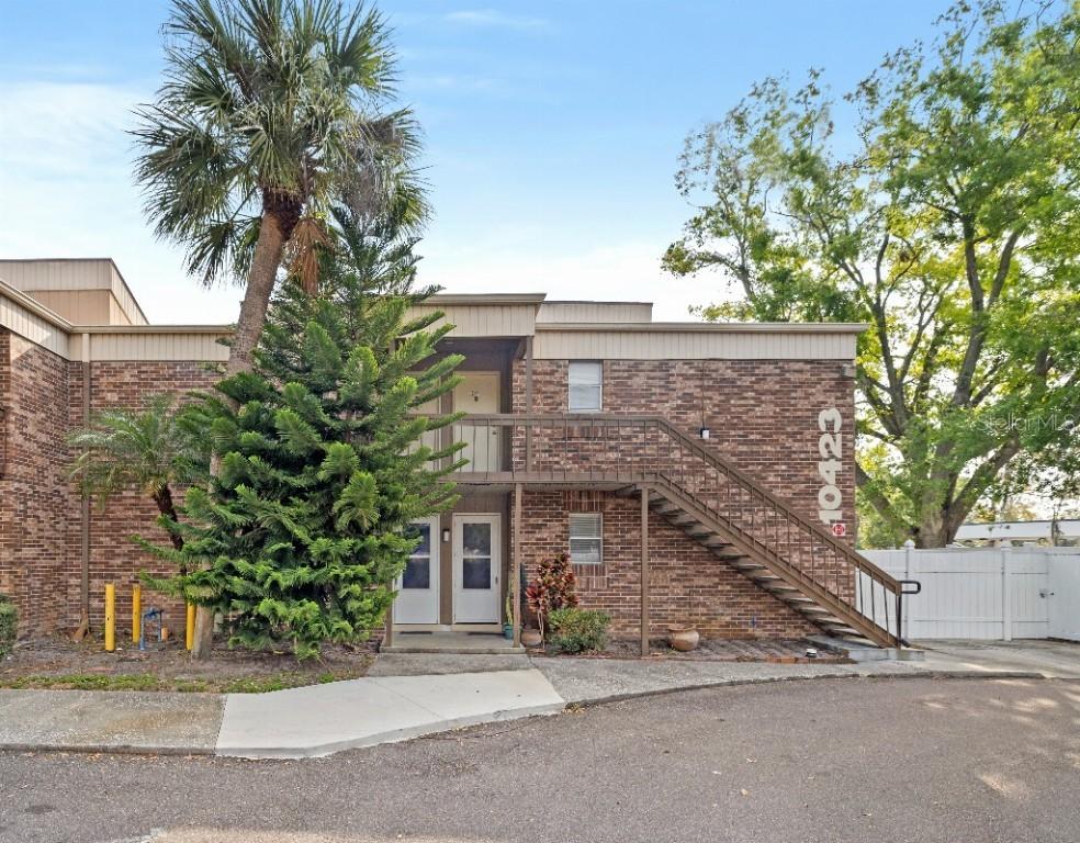 10423 Carrollbrook Cir. #102, Tampa, FL 33618