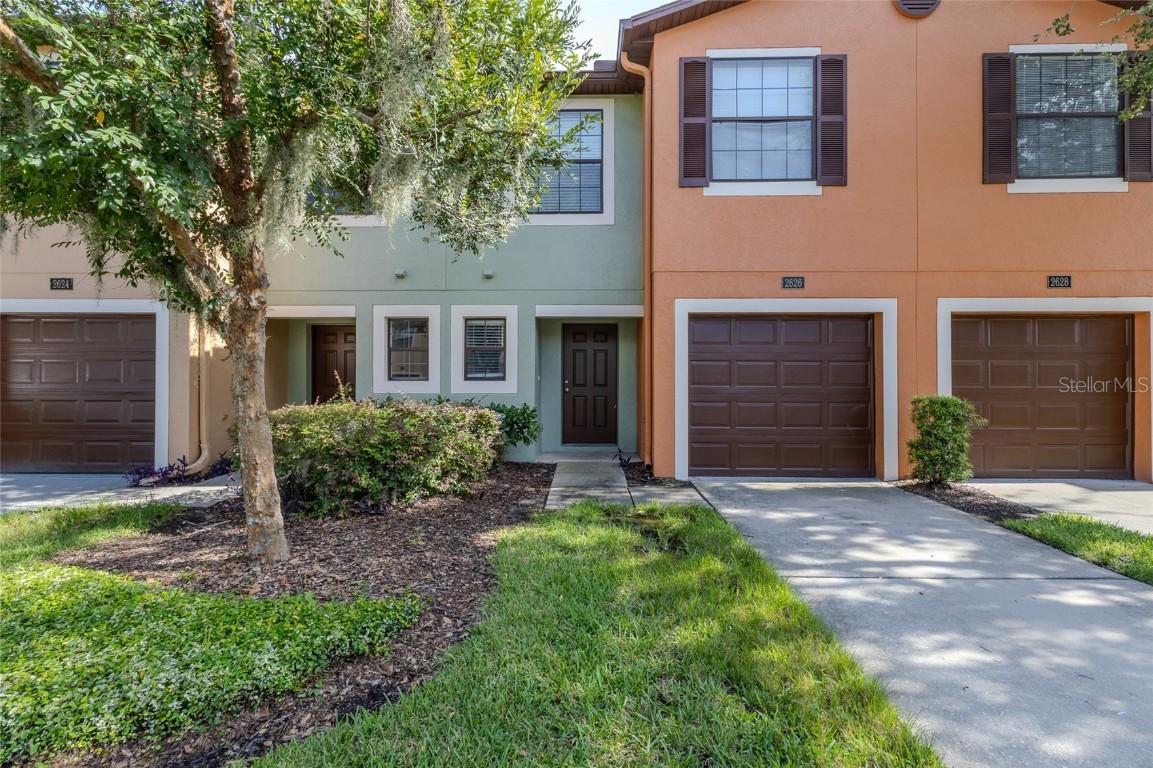 2626 Edgewater Falls Dr., Brandon, FL 33511