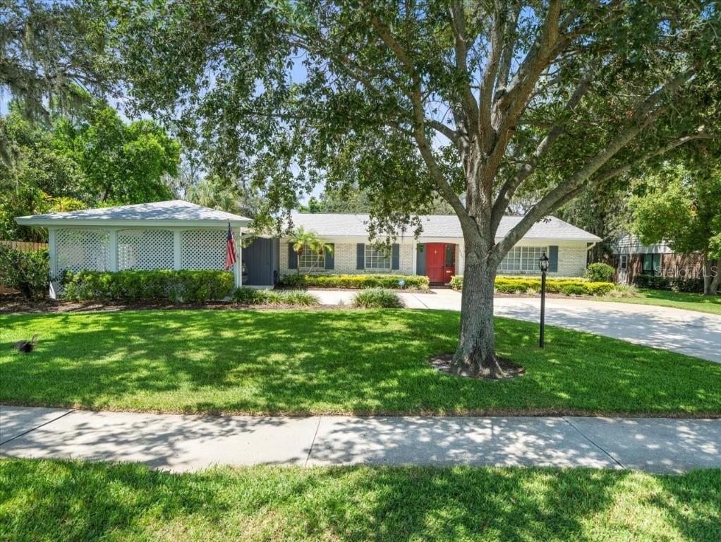 10305 Orange Grove Dr., Tampa, FL 33618