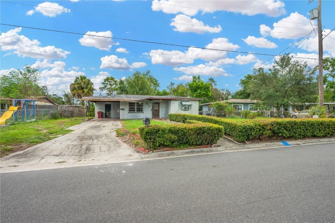 430 Pevetty Dr., Plant City, FL 33563