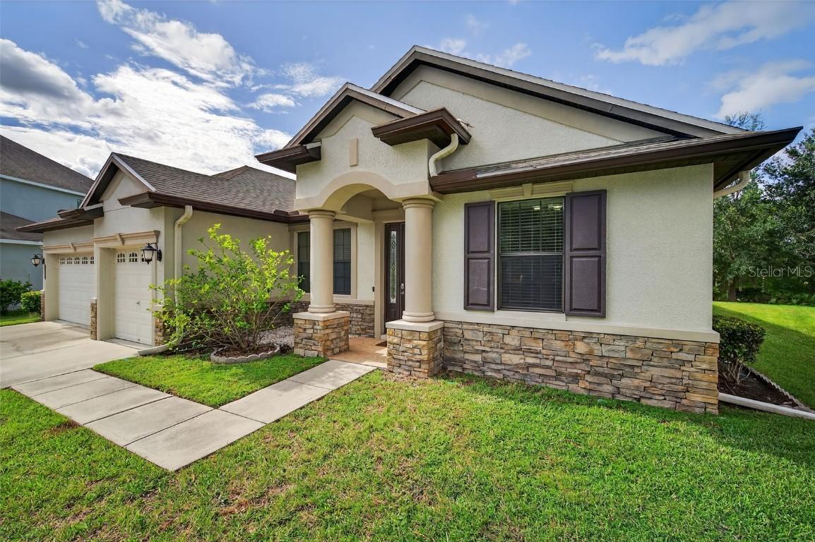7945 Hampton Lake Dr., Tampa, FL 33647