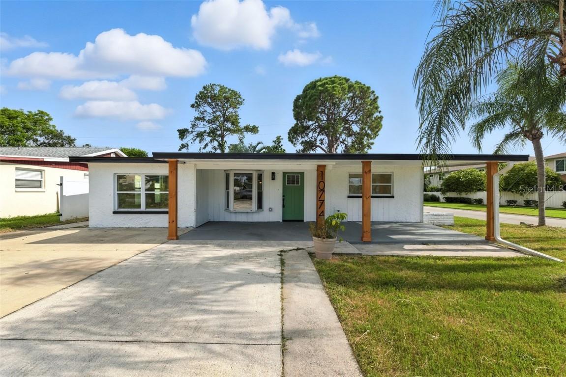 10774 63rd Ave., Seminole, FL 33772