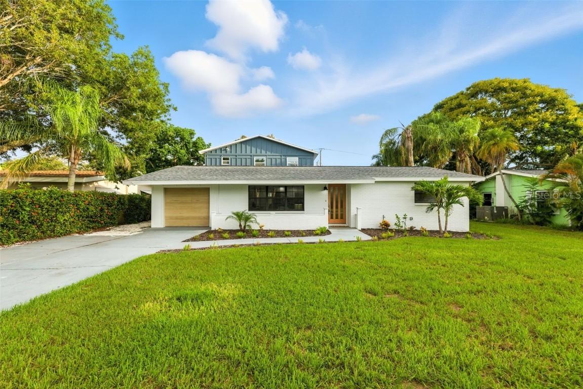5321 13th Avenue Dr., Bradenton, FL 34209