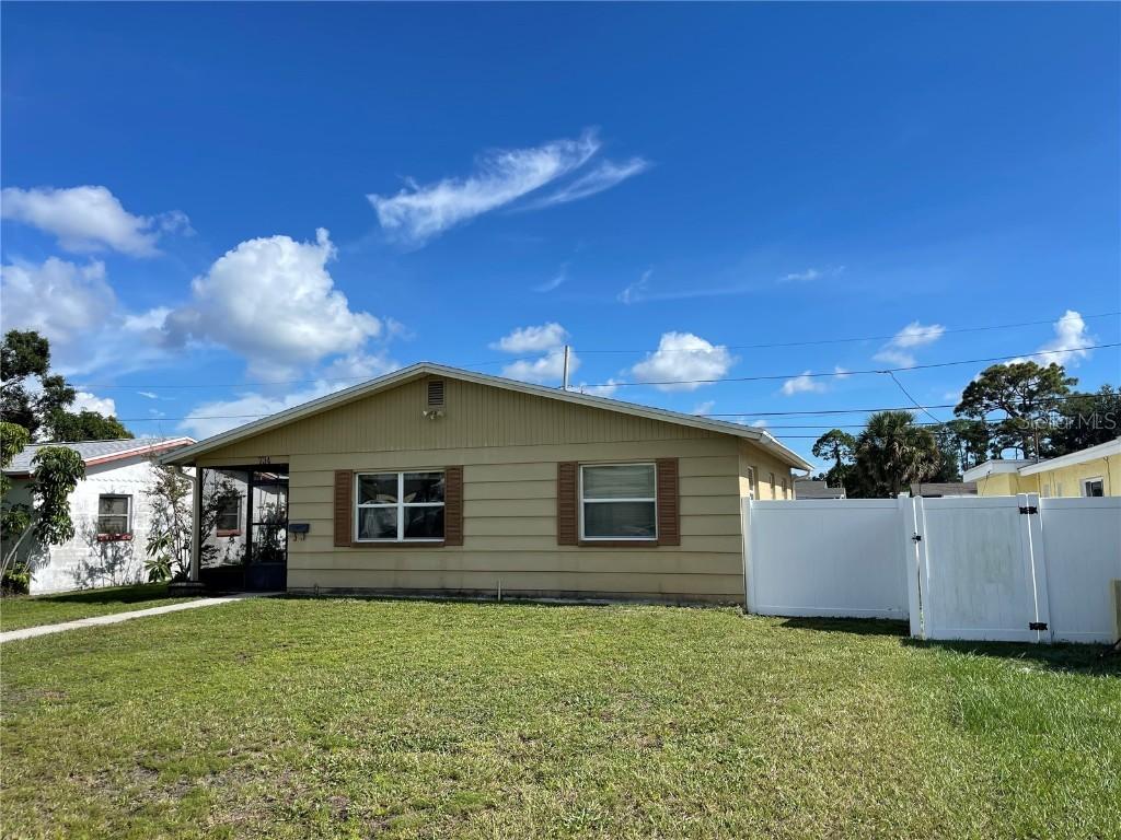 734 91st Ave., St Petersburg, FL 33702