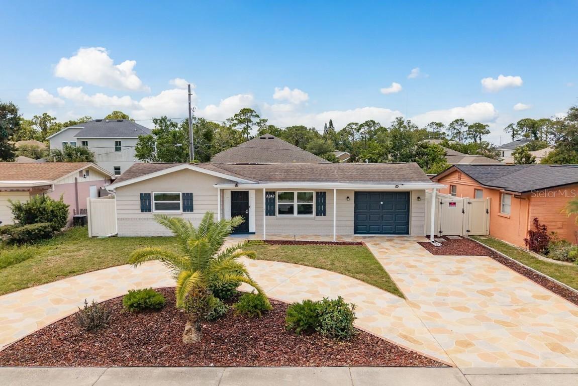 3242 Beacon Square Dr., Holiday, FL 34691