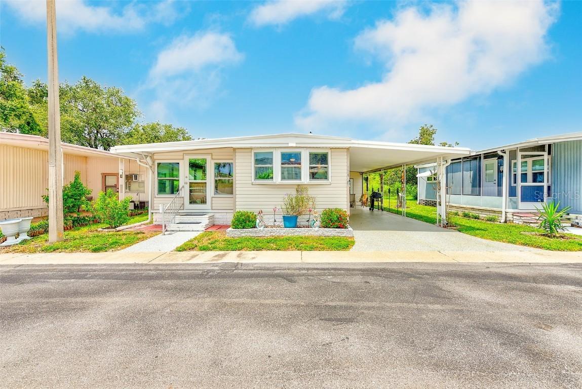 2291 E Bay Dr. #124, Largo, FL 33771