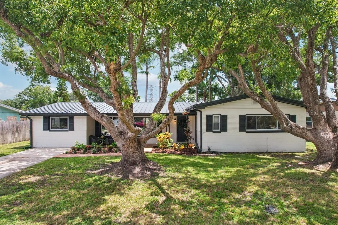 311 Shore Dr., Oldsmar, FL 34677