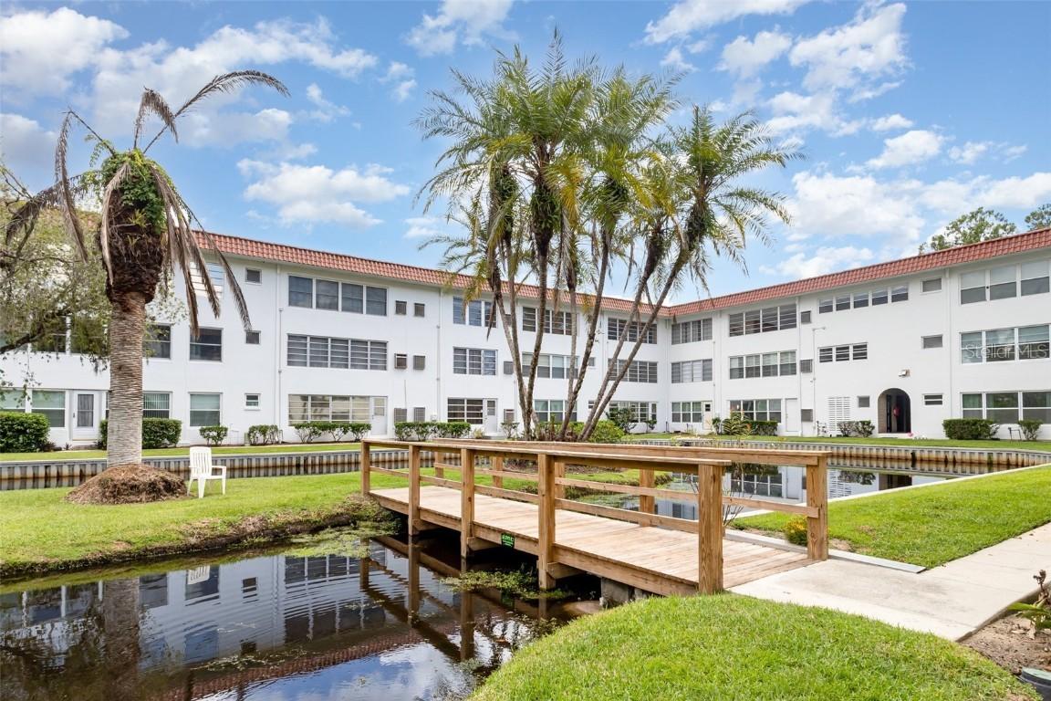 100 El Camino Dr. #202, Winter Haven, FL 33884