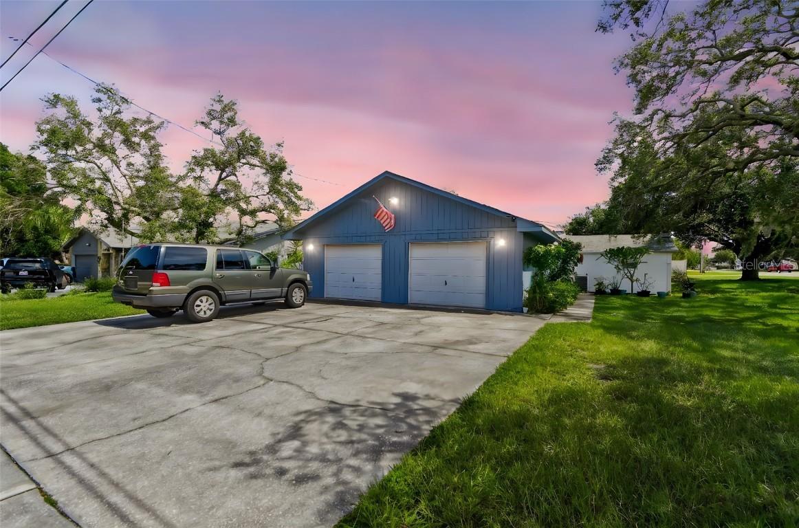 9399 Antilles Dr., Seminole, FL 33776