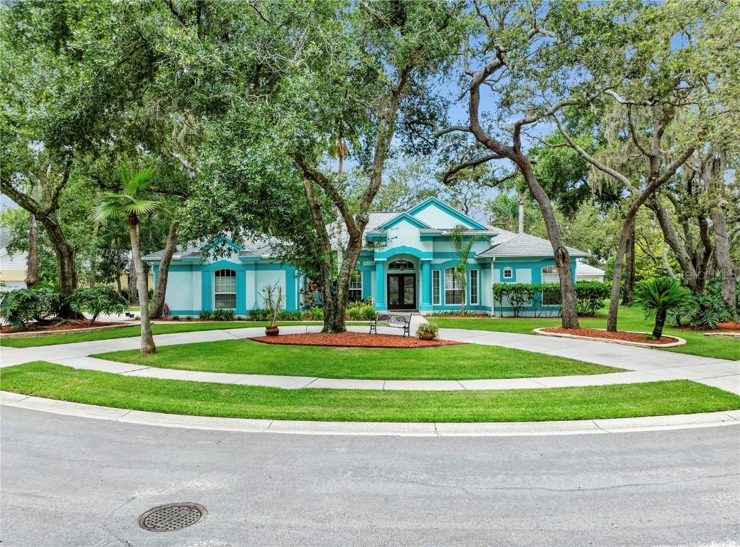 104 Camelot Ridge Dr., Brandon, FL 33511