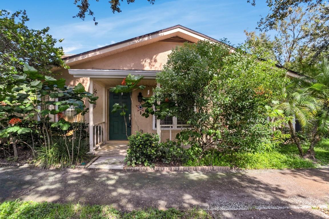 11814 Raintree Dr., Temple Terrace, FL 33617