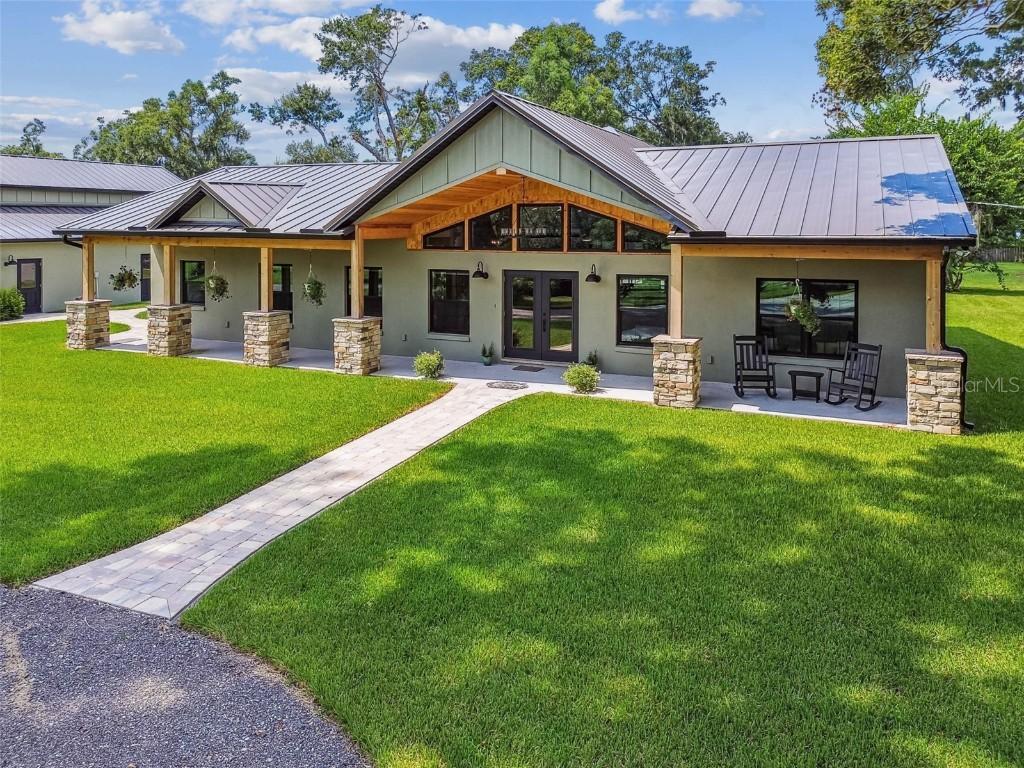 1517 Uncle Buds Ln., Lithia, FL 33547