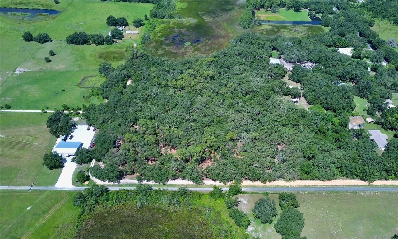 2 Sendcastle Dr., Groveland, FL 34736
