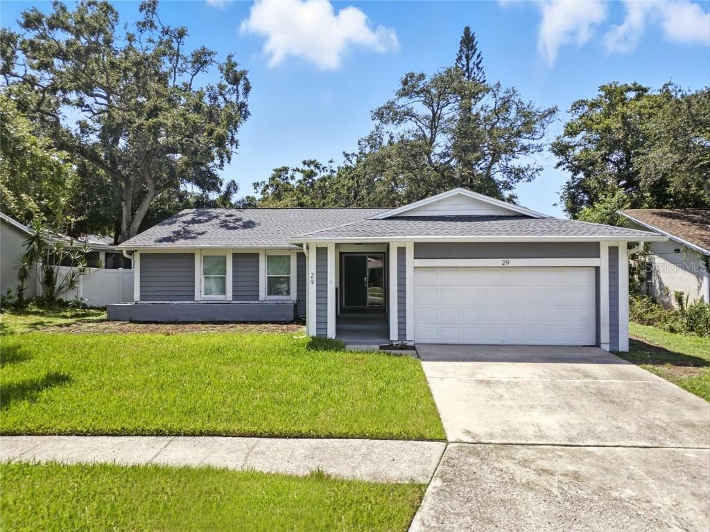 29 Harbor Oaks Cir., Safety Harbor, FL 34695