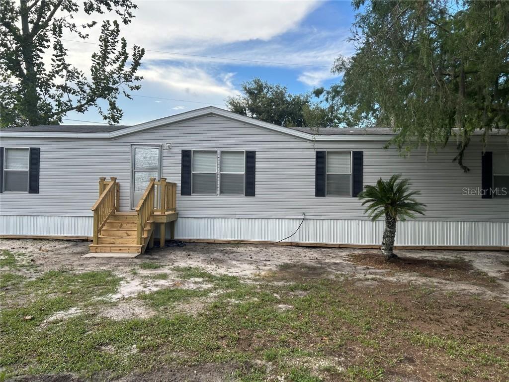 359 Center Dr., Deland, FL 32724
