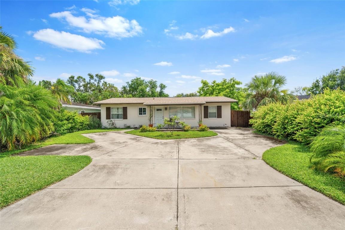 820 40th Ave., St Petersburg, FL 33703