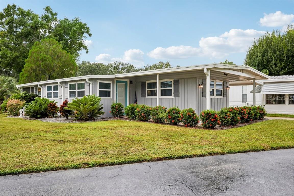 101 Holiday Ln., Auburndale, FL 33823