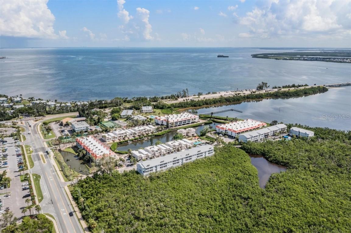 3607 E Bay Dr. #205, Holmes Beach, FL 34217