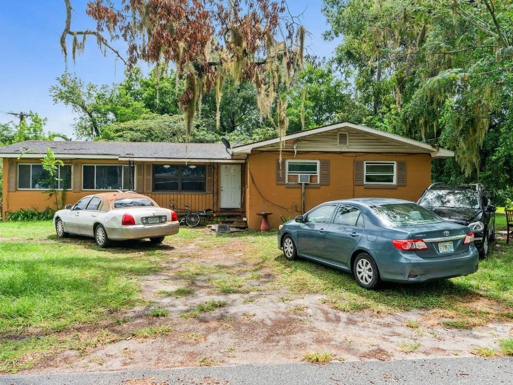 2715 NE 1st Ave., Ocala, FL 34470