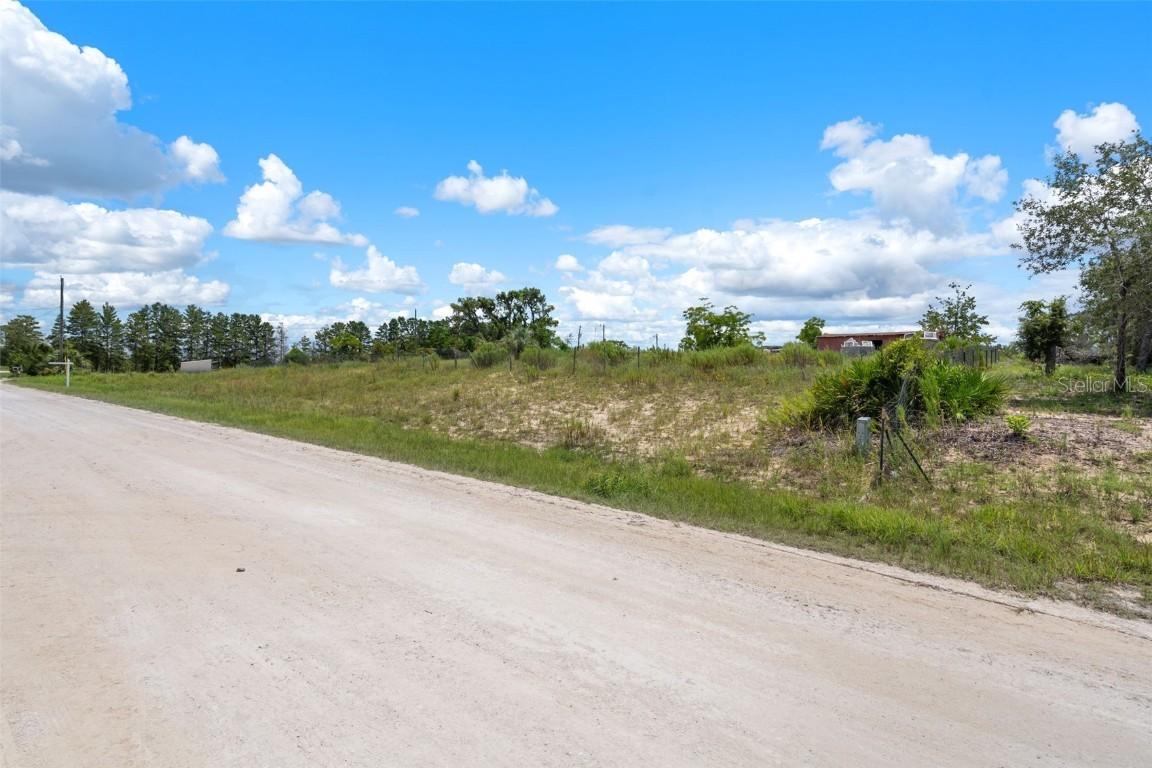 13184 Maycrest Ave., Weeki Wachee, FL 34614