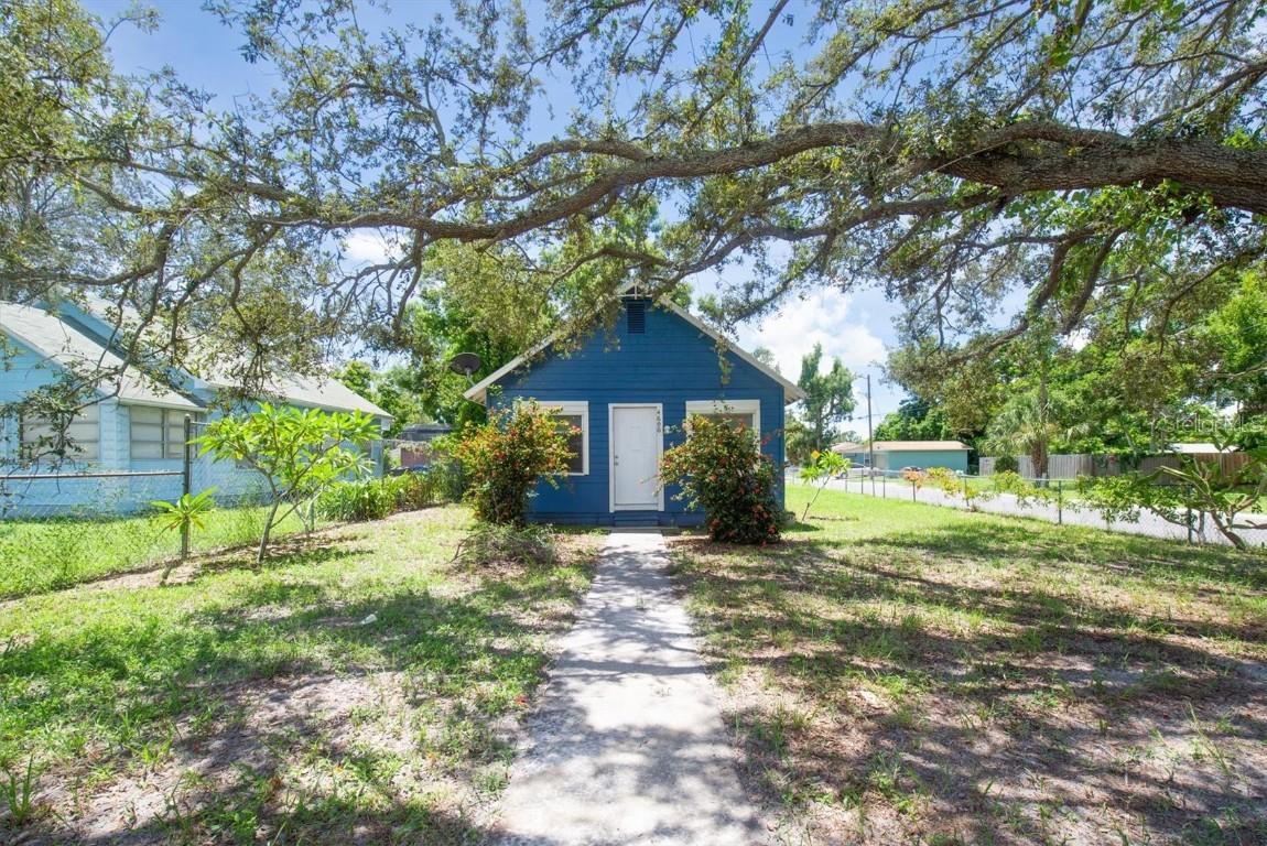 4690 15th Ave., St Petersburg, FL 33711