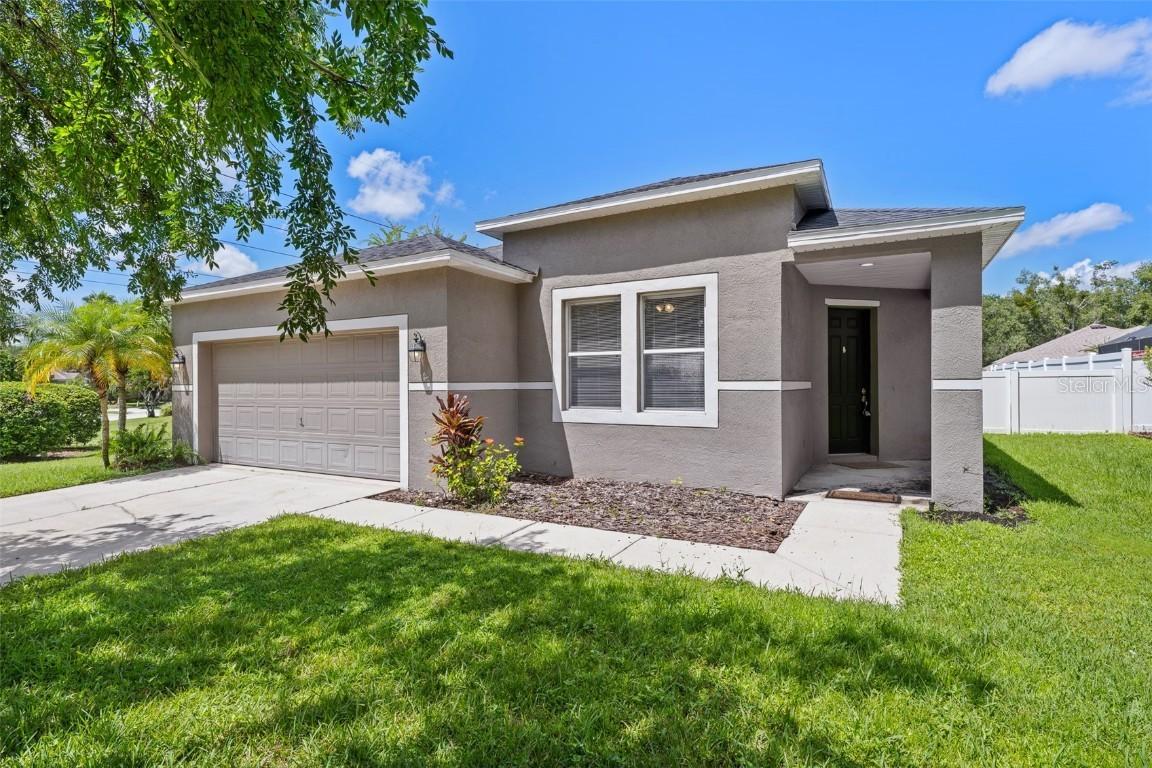 5713 Hawkpark Blvd., Lithia, FL 33547