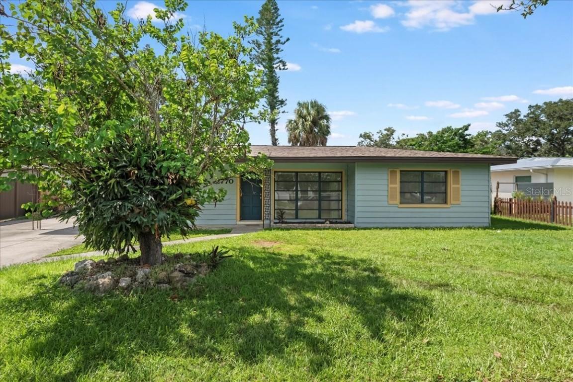 2770 Wood St., Sarasota, FL 34237