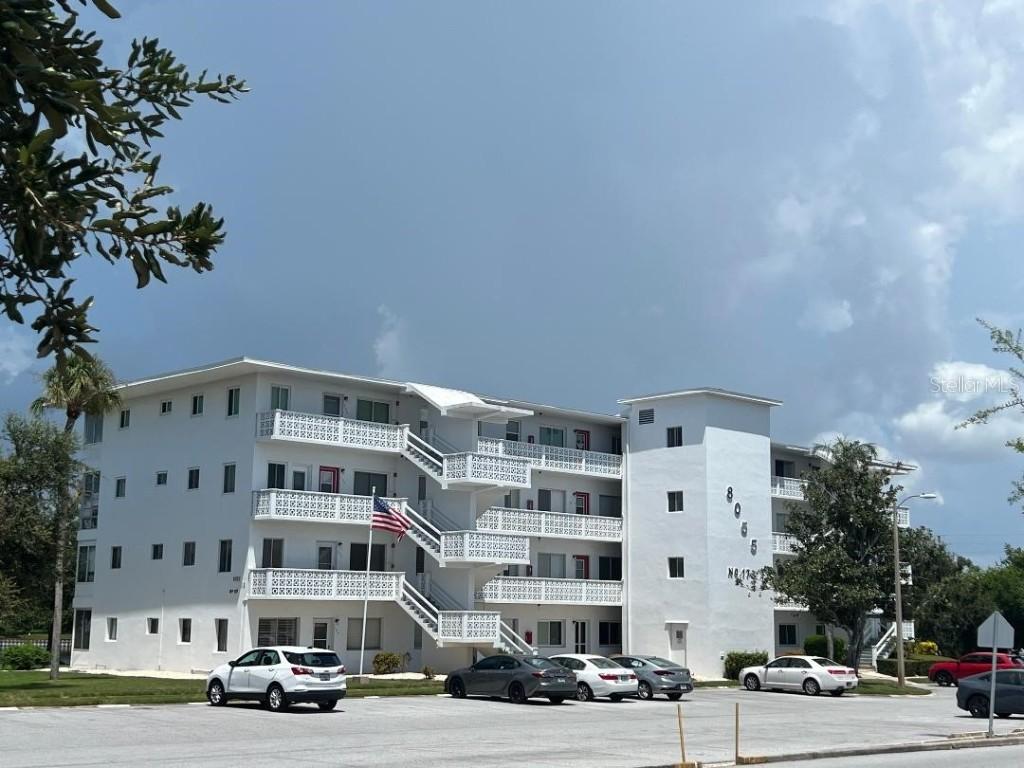 8055 112th St. #104, Seminole, FL 33772