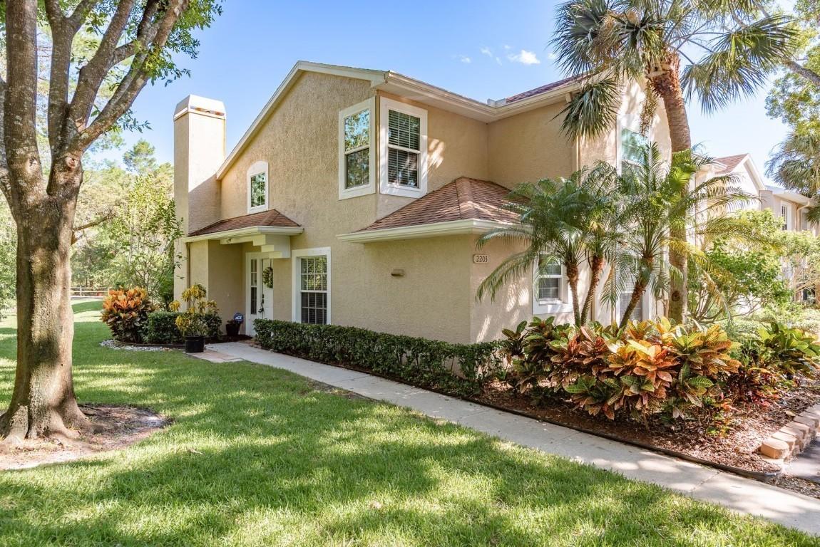 2203 Andover Cir., Palm Harbor, FL 34683