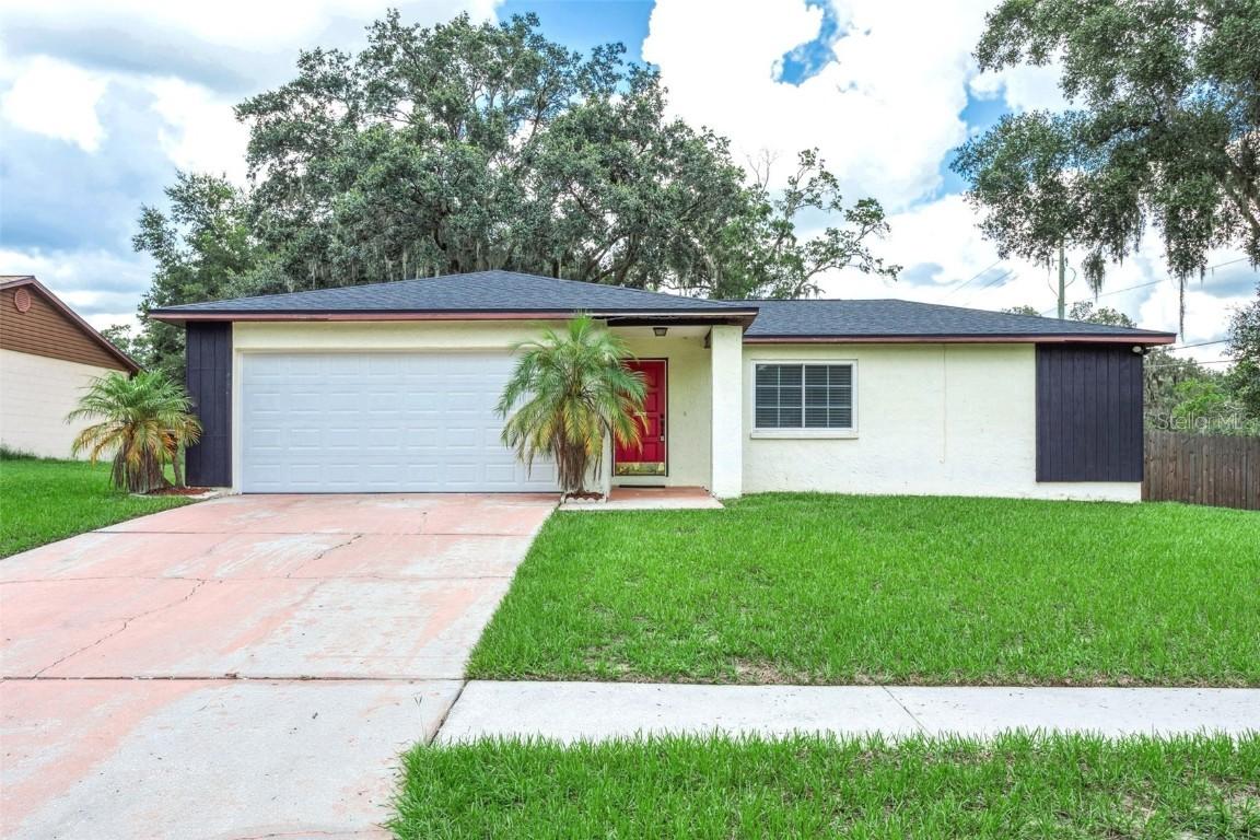 616 King Louis Ct., Seffner, FL 33584