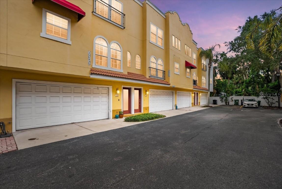 3304 Las Campos Pl., Tampa, FL 33611