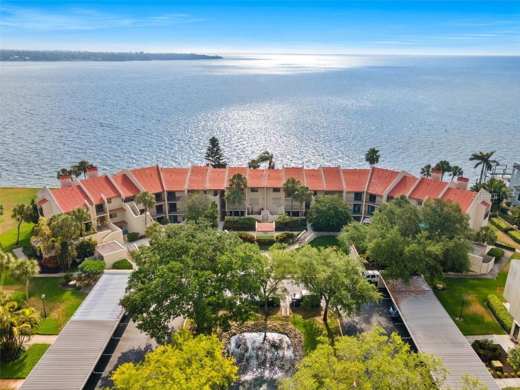 7540 Sunshine Skyway Ln. #221, St Petersburg, FL 33712