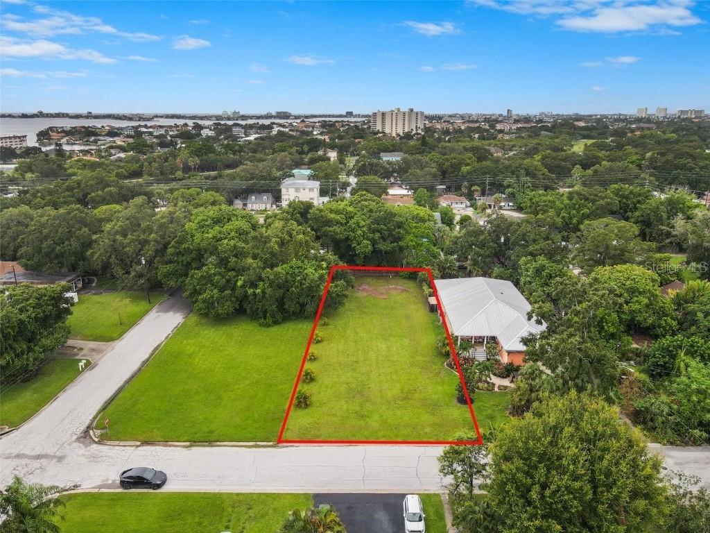 2625 57th St., Gulfport, FL 33707