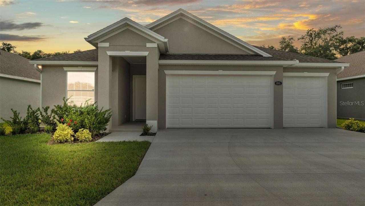 4541 Fairway Oaks Dr., Mulberry, FL 33860