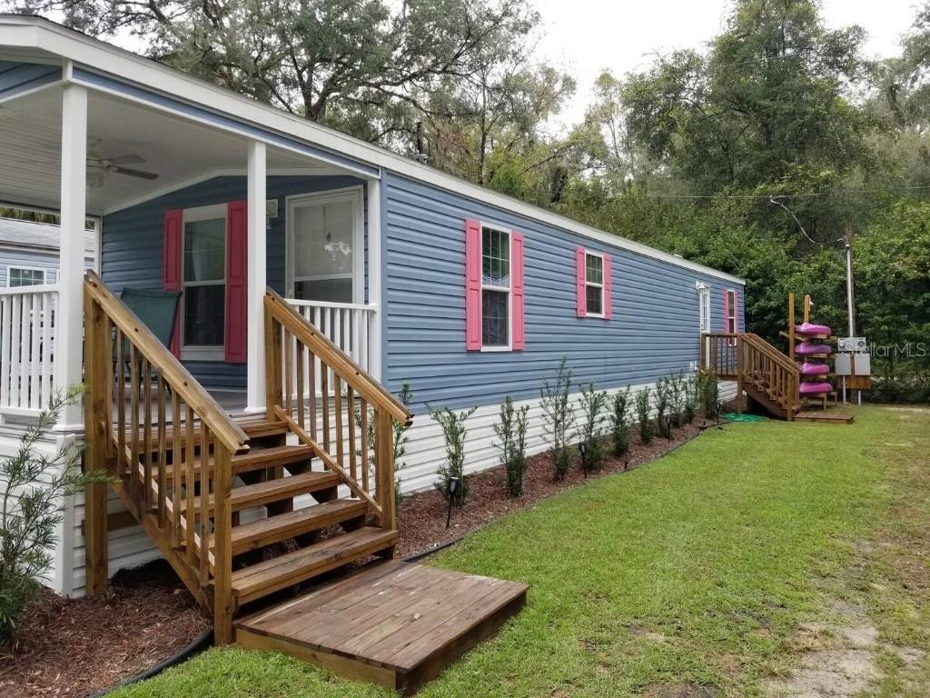 9215 190th Ave Rd #M, Dunnellon, FL 34432