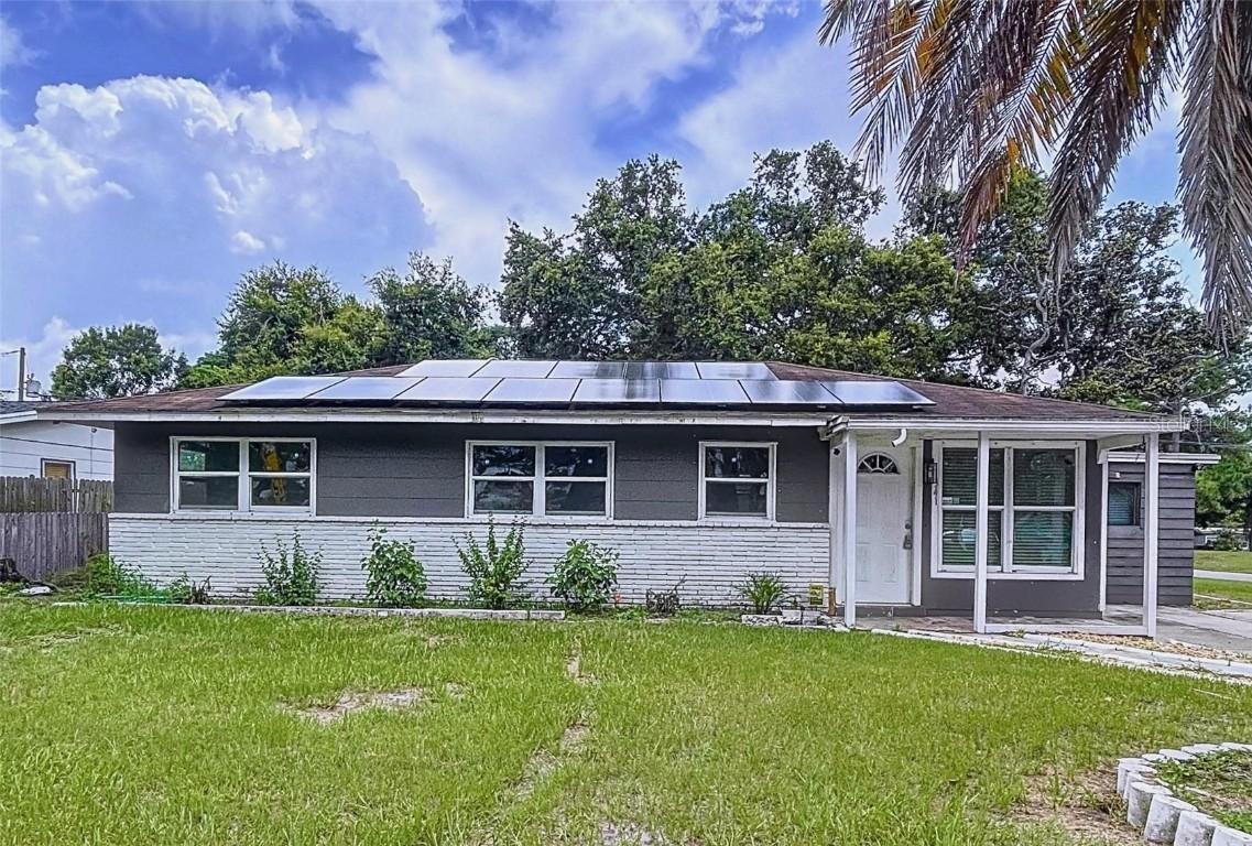 1341 Sandy Ln., Clearwater, FL 33755