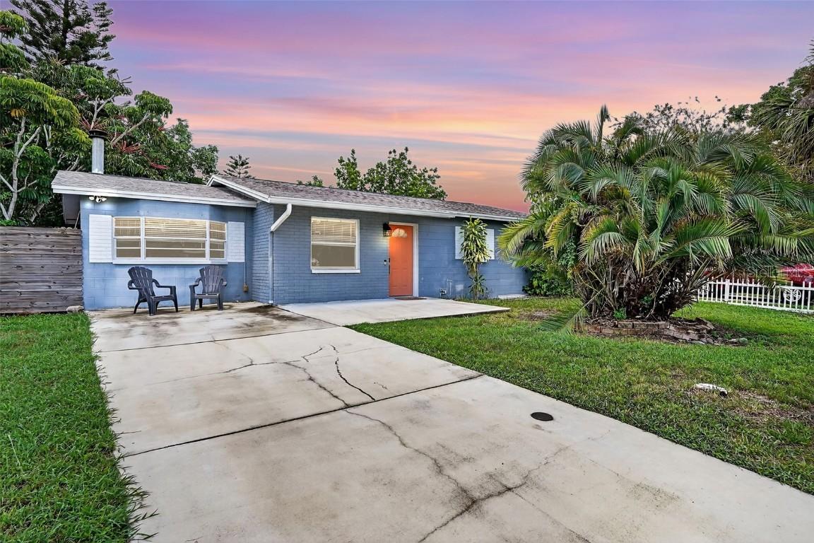 11119 Temple Ave., Seminole, FL 33772