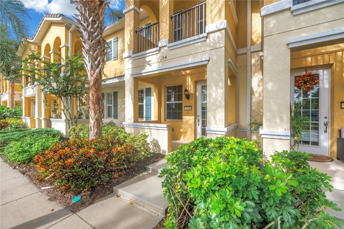 3740 82nd Avenue Cir. #104, Sarasota, FL 34243