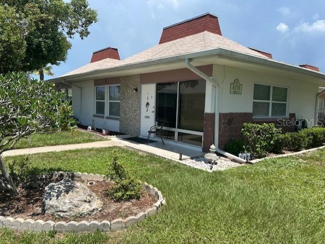 4331 Tahitian Gardens Cir. #E, Holiday, FL 34691