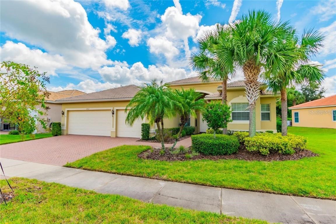 4963 Sapphire Sound Dr., Wimauma, FL 33598