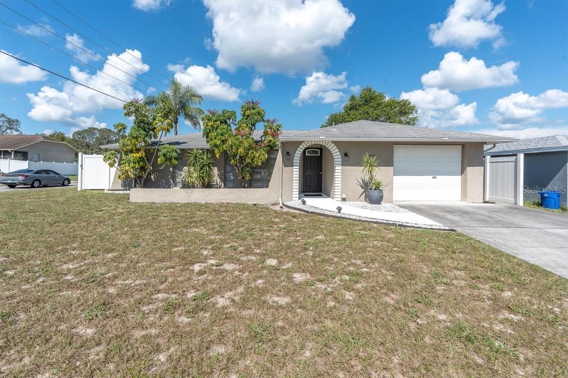 9005 Hermitage Ln., Port Richey, FL 34668