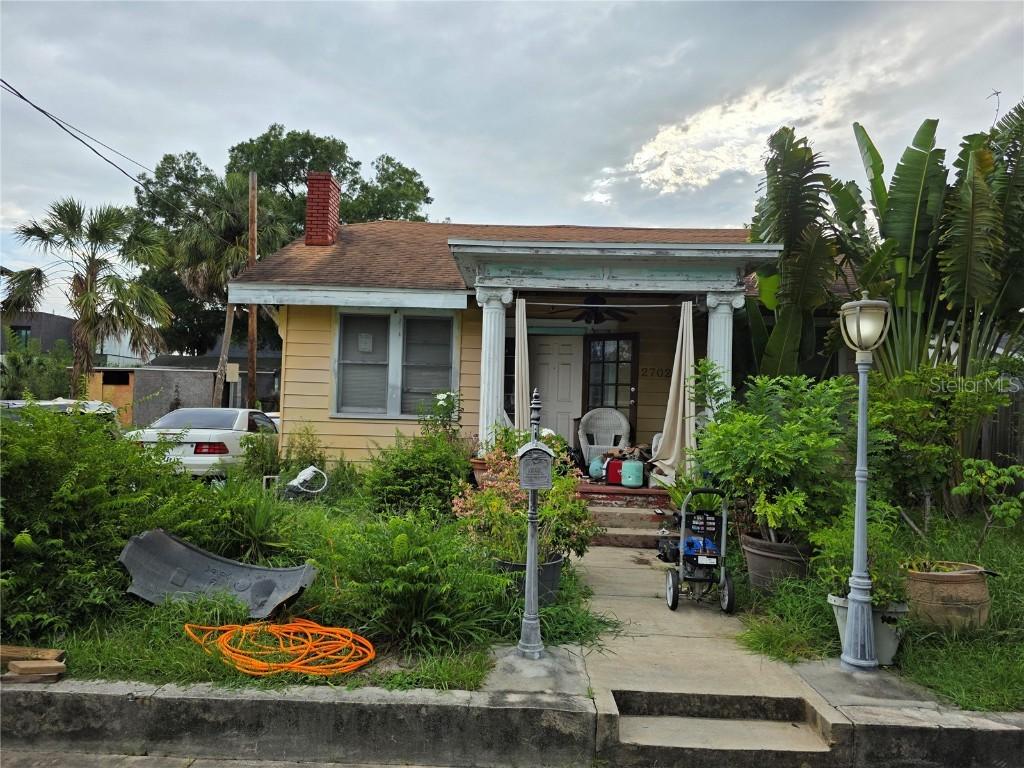 2702 N Royal Ct., Tampa, FL 33602