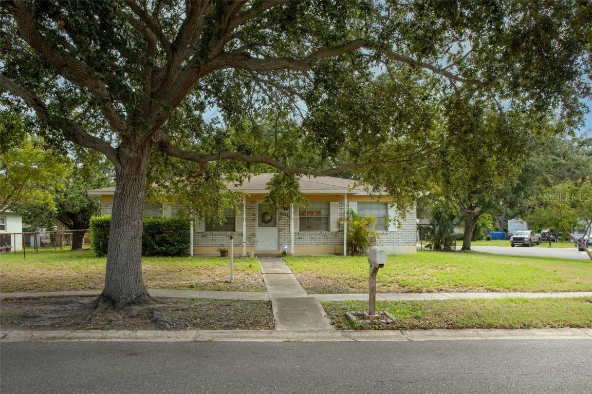 2811 W Pearl Ave., Tampa, FL 33611