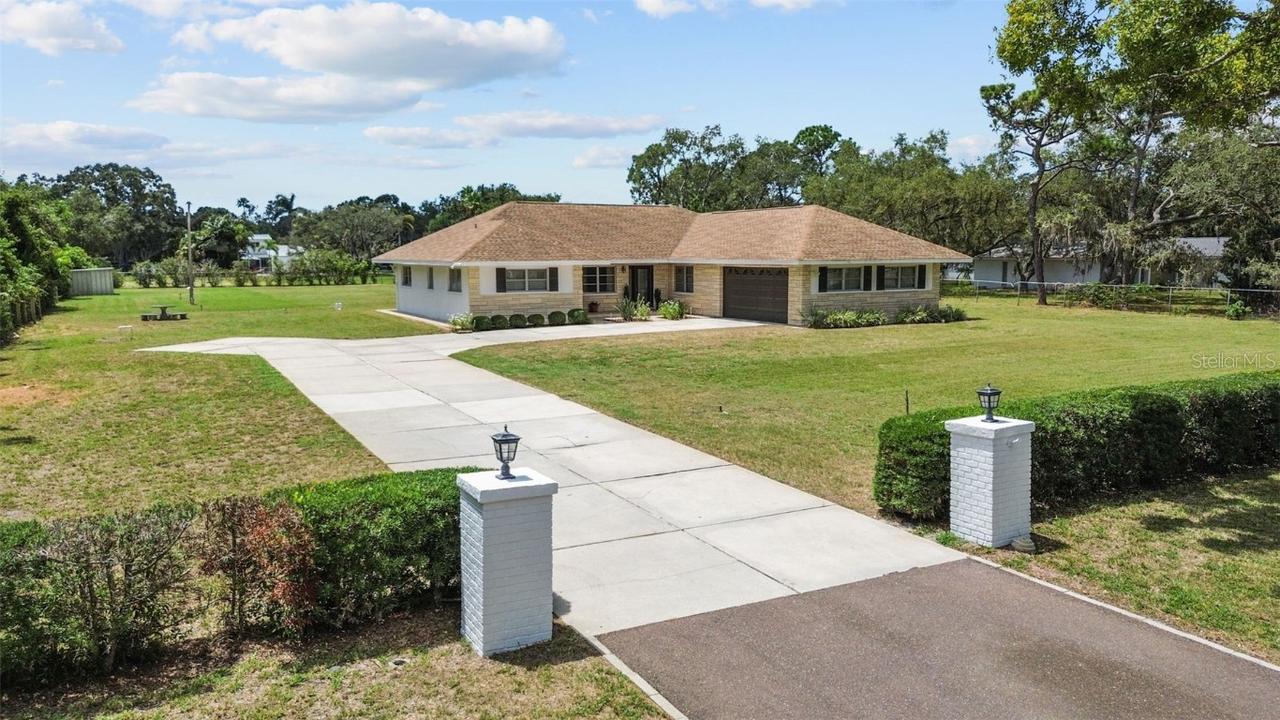 13198 98th Ave., Seminole, FL 33776