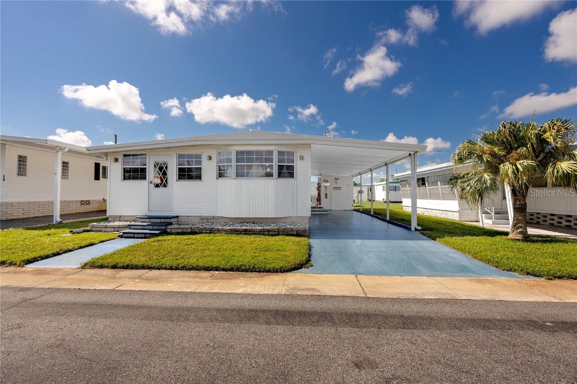 1500 County Road 1 #108, Dunedin, FL 34698