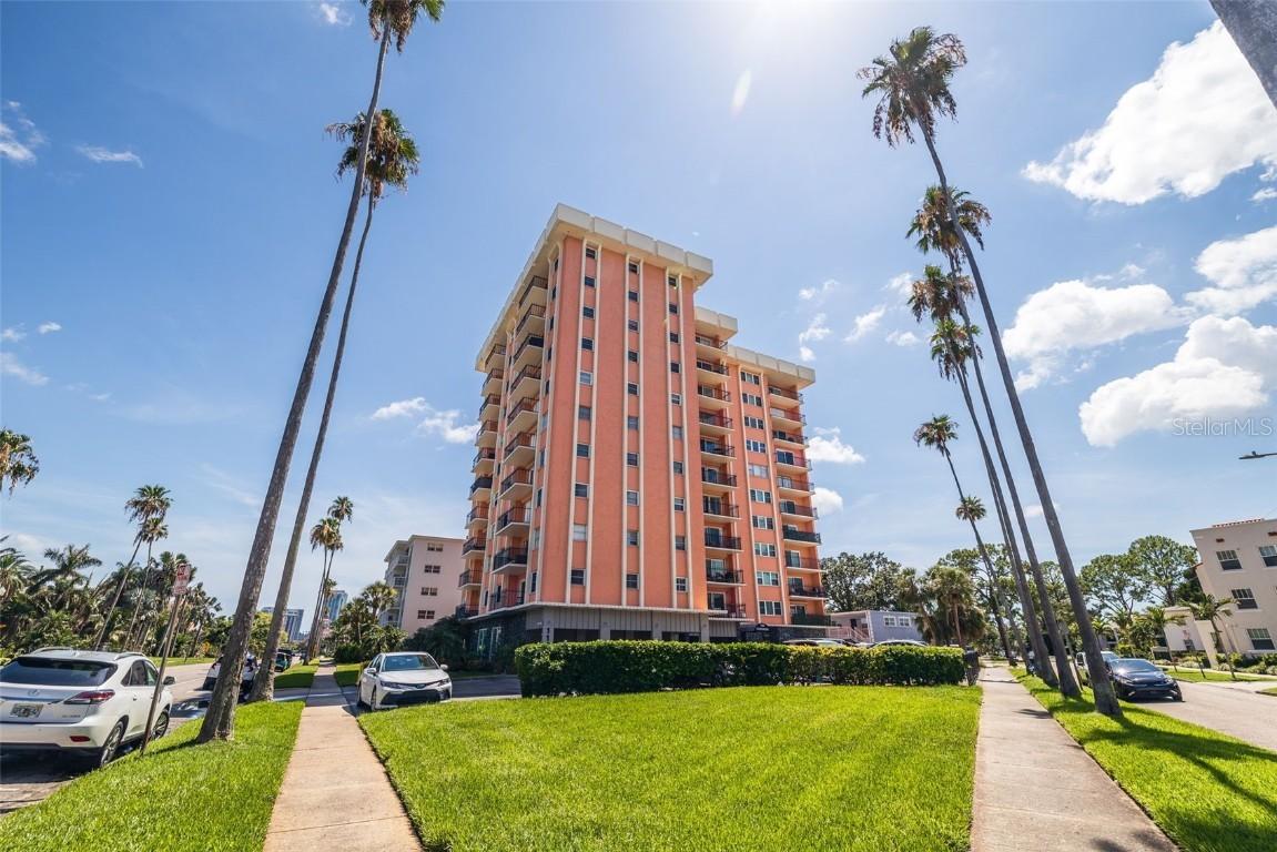 1120 N Shore Dr. #503, St Petersburg, FL 33701