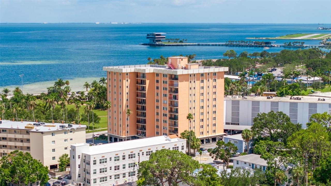 1120 N Shore Dr. #503, St Petersburg, FL 33701