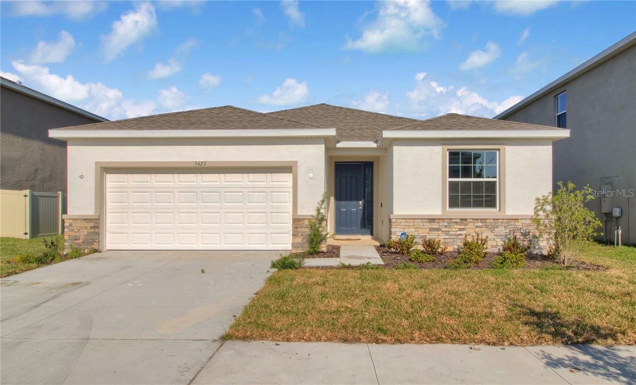 5427 Flint Hills Dr., Wimauma, FL 33598