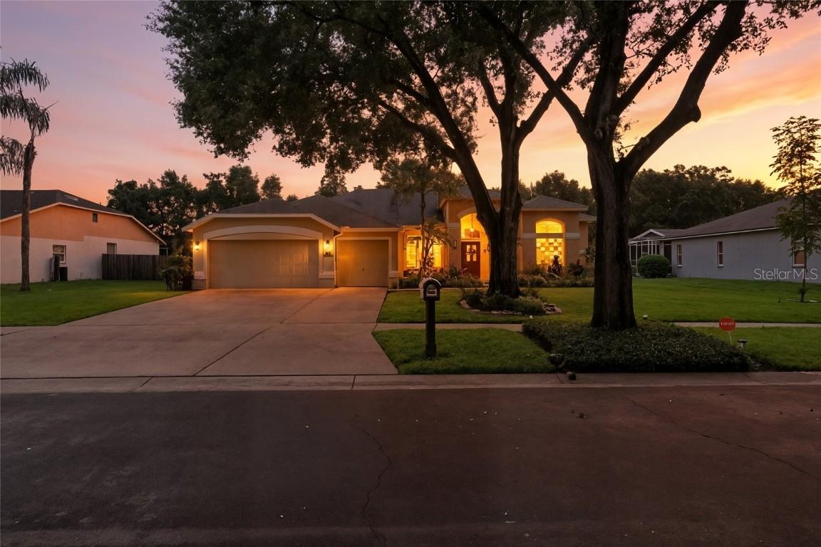 4416 Gentrice Dr., Valrico, FL 33596
